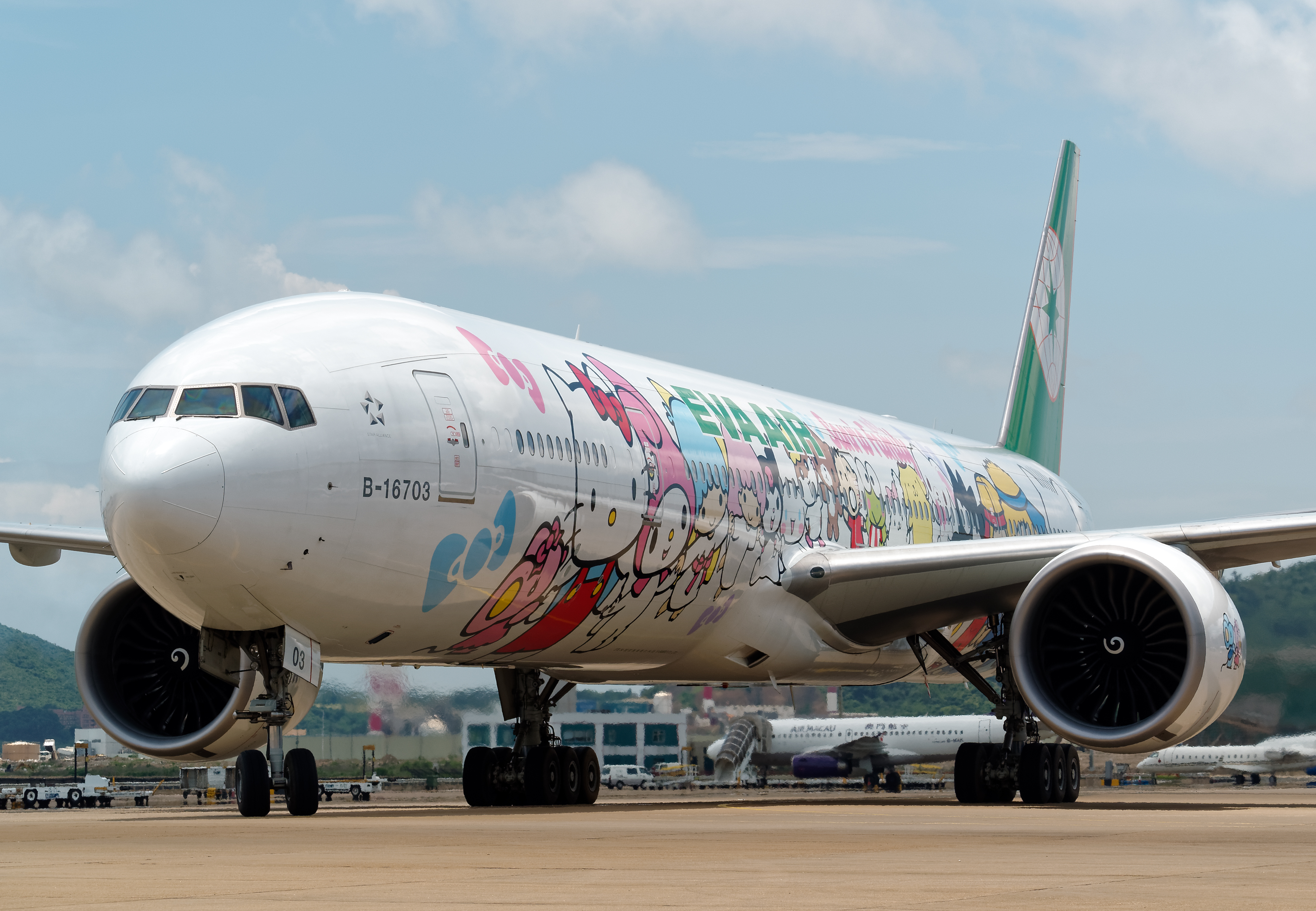 長榮航空777客機升空