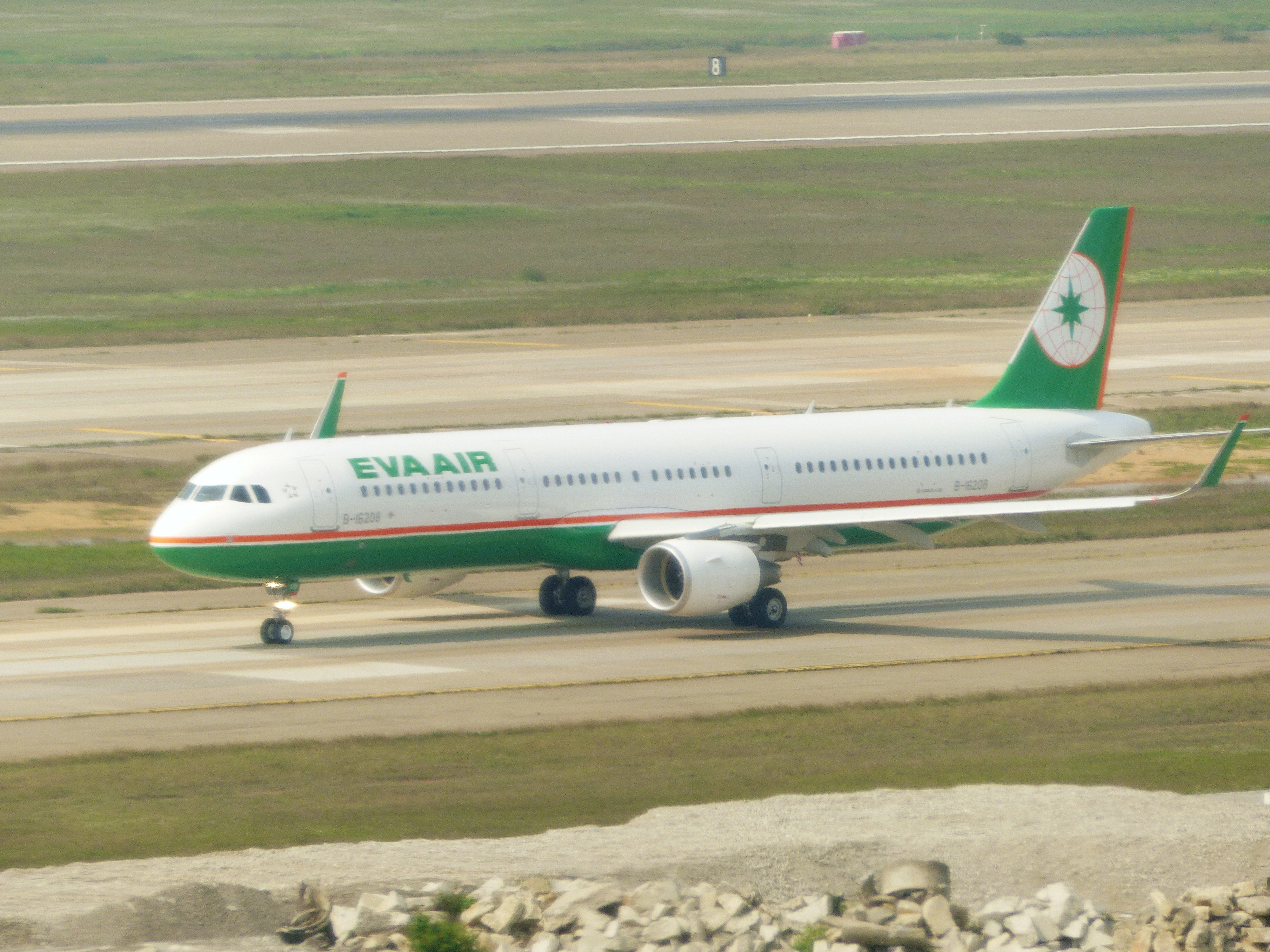 桃園國際機場長榮航空班機